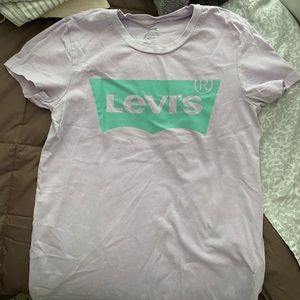 Levi’s purple graphic tee